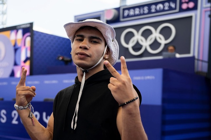 ملاخ يعترف بصعوبة منافسة "البريك دانس"