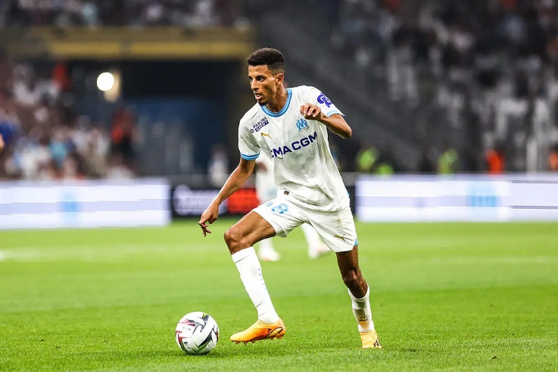 من يعرقل أوناحي في مارسيليا؟.. اللاعب يتشبث بأوروبا ومسؤولون يفضلون الخليج