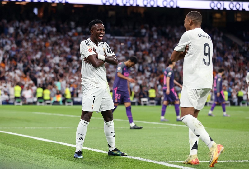 ريال مدريد يقلب الطاولة على إسبانيول ويفوز برباعية في الدوري الإسباني