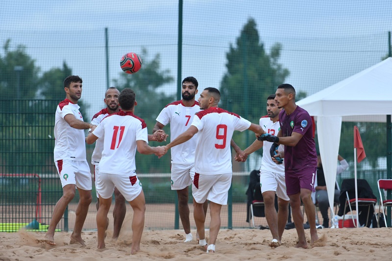 منتخب الكرة الشاطئية يشد الرحال إلى مصر