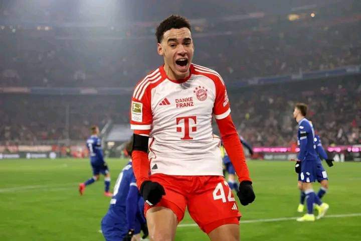 موسيالا مرشح للغياب عن لقاء برشلونة