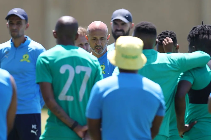 مدرب صن داونز: أطمح لبداية جيدة ونركز جميعا من أجل الفوز على الرجاء