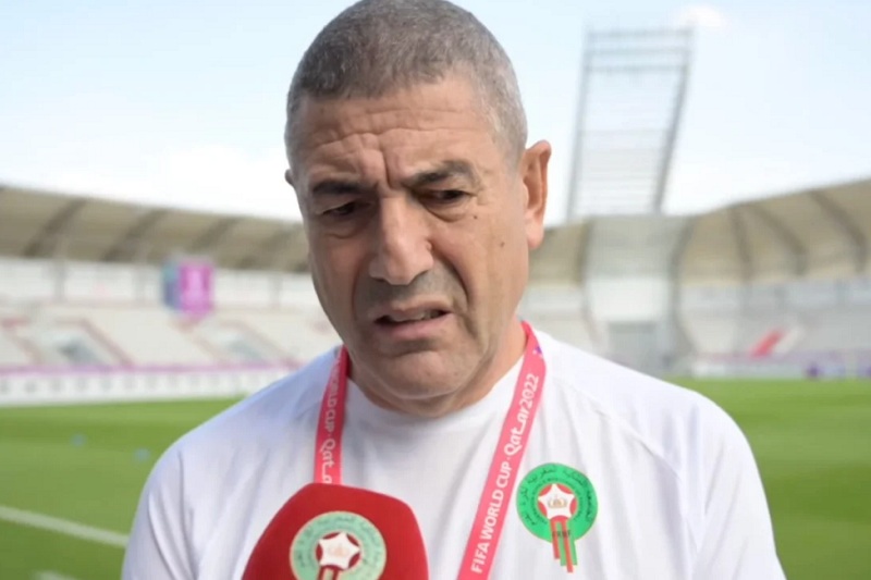عبد الرزاق هيفتي: يجب تعليق الركراكي من قدميه إذا لم يتوج بـ"الكان"
