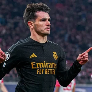 ريال مدريد يتلقى عرضا بقيمة 50 مليون يورو من ليفركوزن لضم دياز 