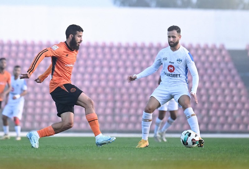 نهضة بركان يبتعد بصدارة الدوري الاحترافي