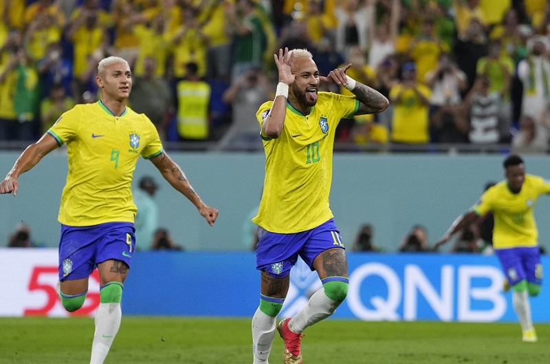 بعد غياب عام ونصف.. نيمار يعود لمنتخب البرازيل في تصفيات المونديال