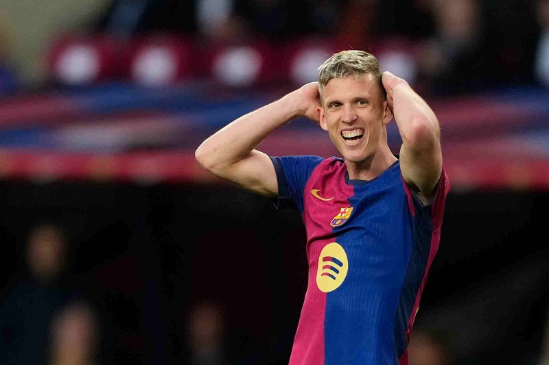 برشلونة يفقد جهود أولمو لمدة 3 أسابيع