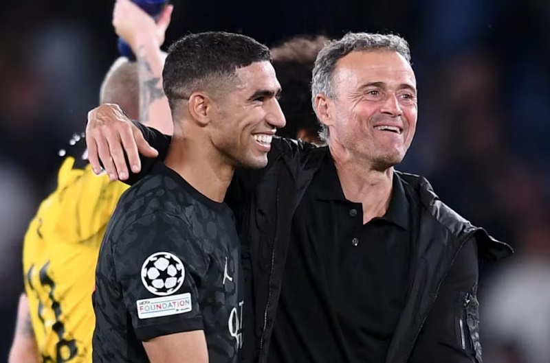 إنريكي: حكيمي لاعب حاسم متعدد الأدوار وأنا سعيد جدا بتدريب لاعب مثله
