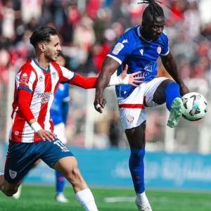 الوداد يحفز لاعبي المغرب التطواني بمنحة مالية للإطاحة بالجيش الملكي