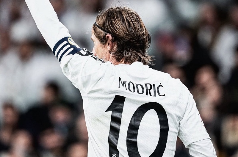 نجم كبير.. ريال مدريد يستقر على وريث الأسطورة لوكا مودريتش