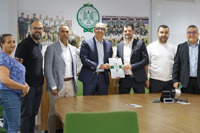 الرجاء يتعاقد مع سيباستيان سوماكال لتولي مهام المدير الرياضي‎