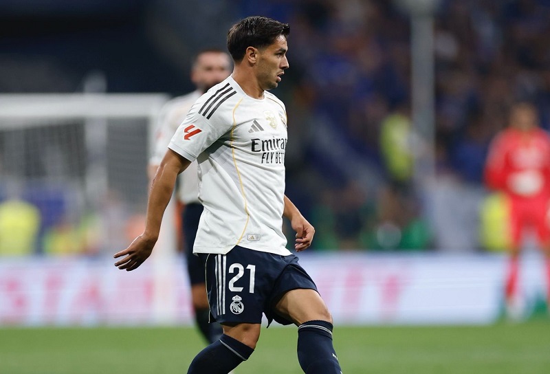دياز يسهم بـ"أسيست" في فوز ريال مدريد على أوفييدو في "الليغا"
