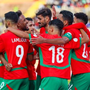 وكلاء أجانب يراقبون لاعبي منتخب "الشان".. والسكتيوي يفرض الصرامة