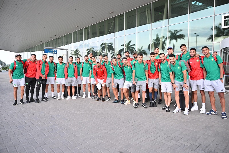 تحسبا لمواجهة السنغال.. بعثة المنتخب المحلي تتوجه إلى أوغندا