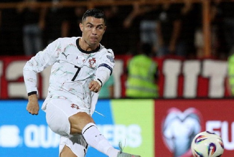 رونالدو وثنائي الدوري السعودي يقودون البرتغال لبداية مثالية في تصفيات كأس العالم