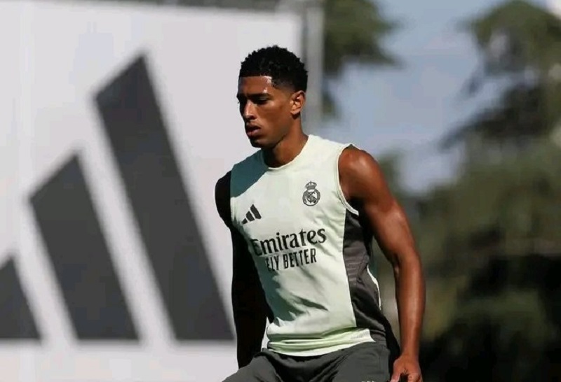 النجم الإنجليزي بيلينغهام يعود لتدريبات ريال مدريد بعد غياب بسبب الإصابة