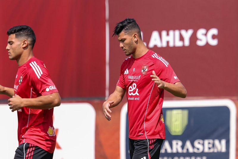 مجهودات طبية من الأهلي لتأهيل داري للمشاركة في مواجهة الزمالك