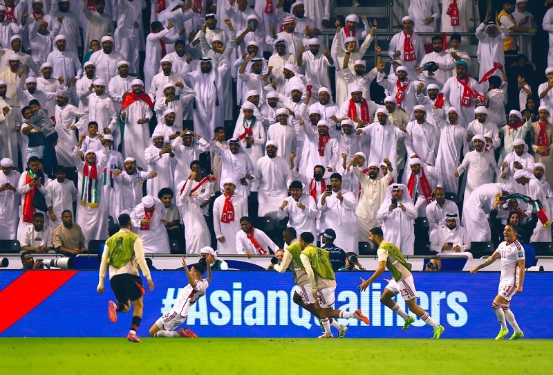 ريمونتادا إماراتية على عمان بالتصفيات