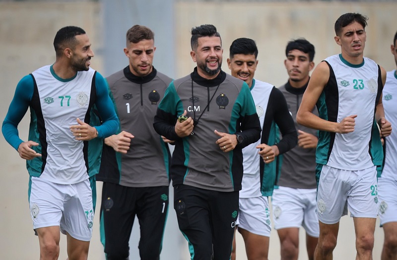 فادلو يرفض إراحة اللاعبين.. الرجاء يباشر استعداداته للديربي أمام الوداد‎