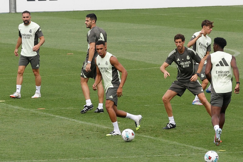 نبأ سار لريال مدريد قبل الكلاسيكو