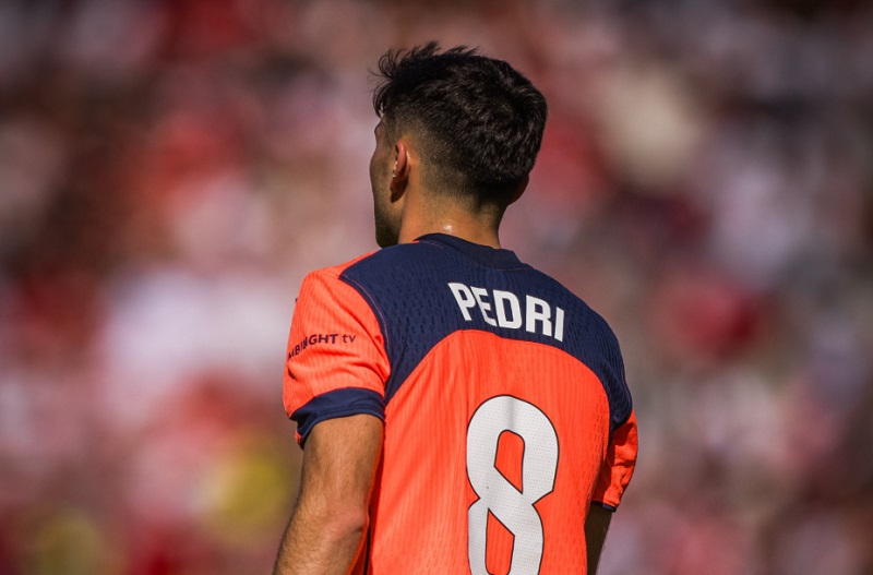 بيدري لاعب برشلونة يطالب بتحسن الأداء بعد خسارة قاسية أمام إشبيلية
