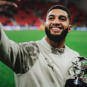 الصيباري رجلا لمباراة إيندهوفن وباير