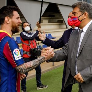 لابورتا: برشلونة يخطط لبناء تمثال للنجم ميسي في "كامب نو"
