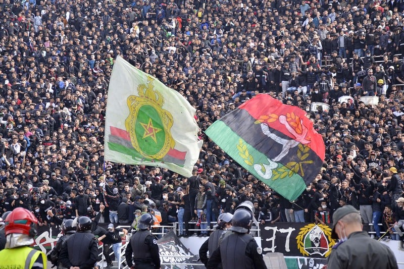 جماهير الجيش الملكي تنتفض ضد التحكيم الإفريقي بسبب "فضيحة" يانغ أفريكانز