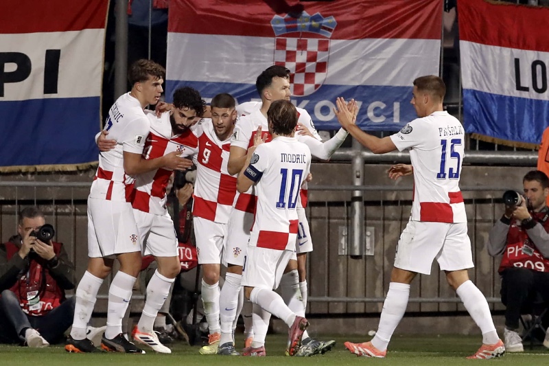كرواتيا تقلب الطاولة على جزر فارو وتتأهل رسميا لكأس العالم