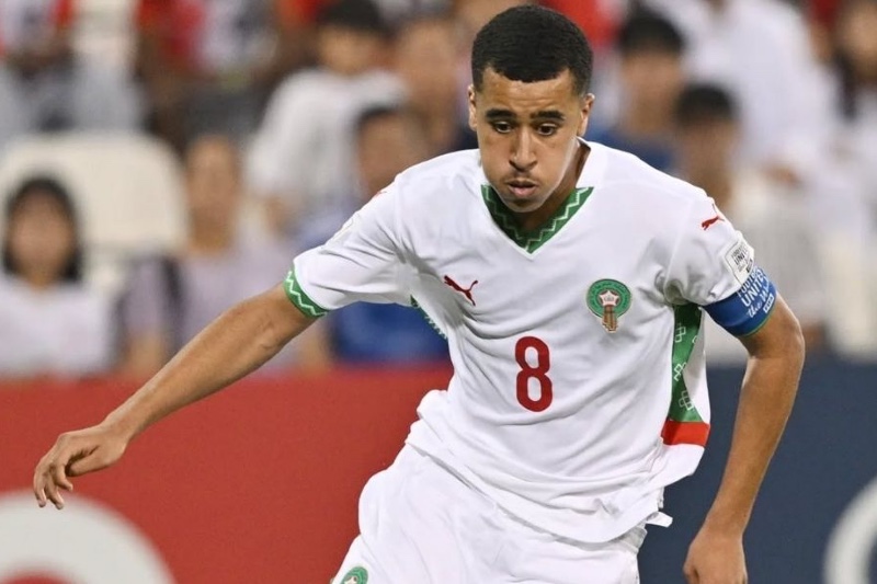 وزان: أثابر مع شباب أياكس وأطمح للصعود والعطاء مع الفريق الأول