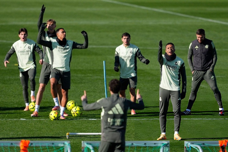 6 غيابات لريال مدريد أمام إلتشي