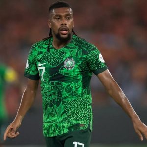 النيجيري أليكس إيووبي يشتكي من فندق إقامته بالمغرب.. ومصدر يوضح