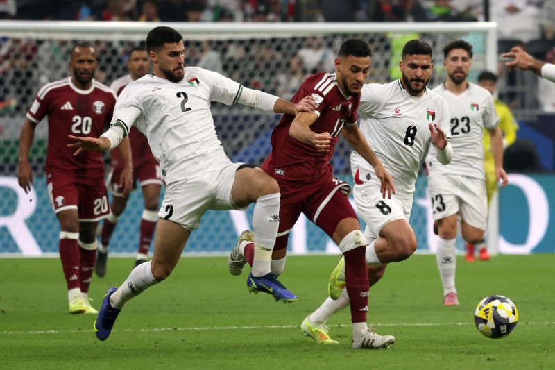 فلسطين تفوز على قطر في كأس العرب