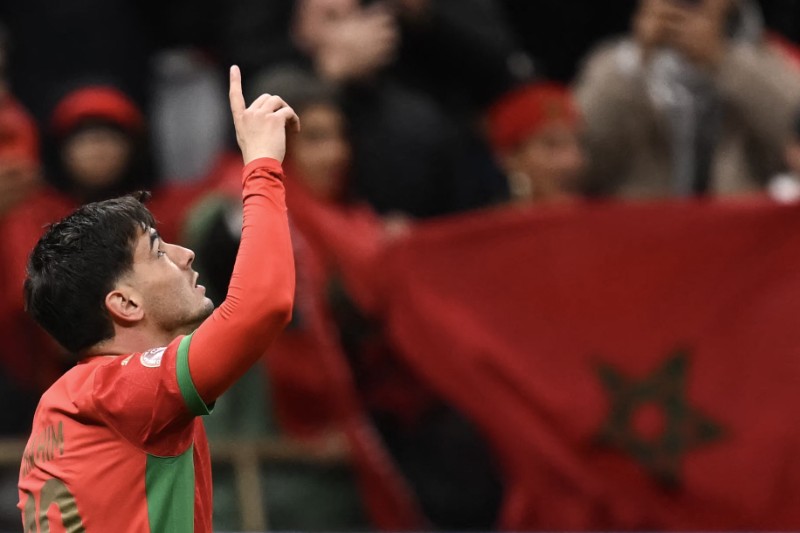 دياز ينال أعلى تنقيط في افتتاح "الكان"