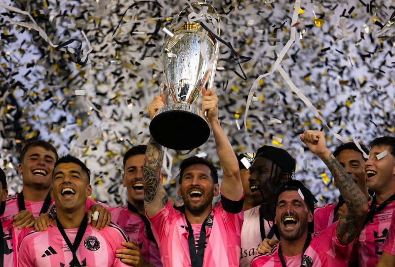 ميسي يظفر بلقب الدوري الأمريكي