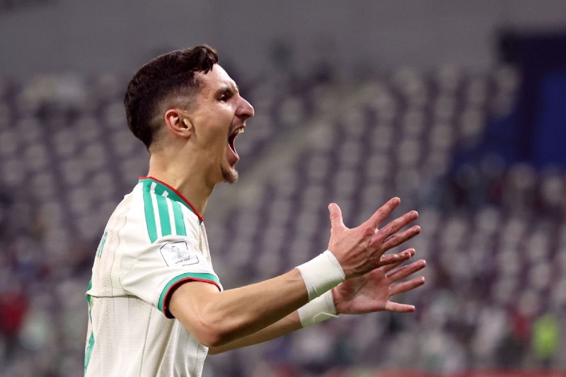 الجزائر تكتسح البحرين في كأس العرب