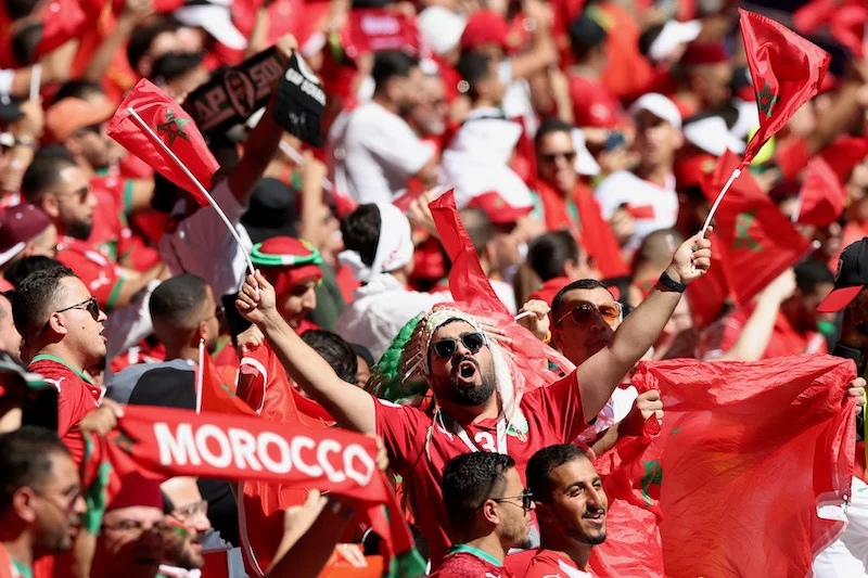 الإعلام الفرنسي: عشق الكرة في المغرب يتجاوز حدود المنافسة الرياضية