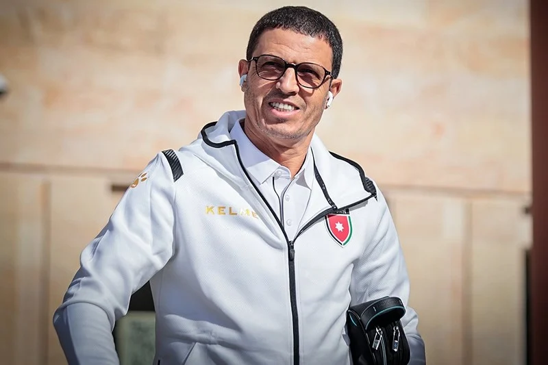 السلامي: ملك الأردن طلب من ولي العهد منحي الجنسية.. ومستمر مع "النشامى"