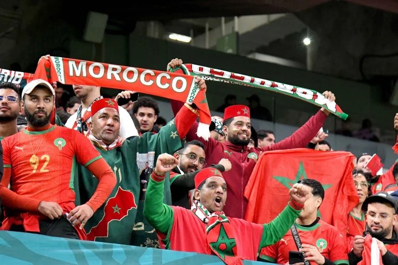 توهج المنتخب يعزز الحركة الاقتصادية