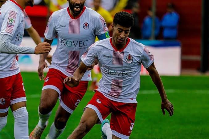 بعد تجاربه خارج المغرب.. أحداد يعود لـ"البطولة برو" من بوابة حسنية أكادير 