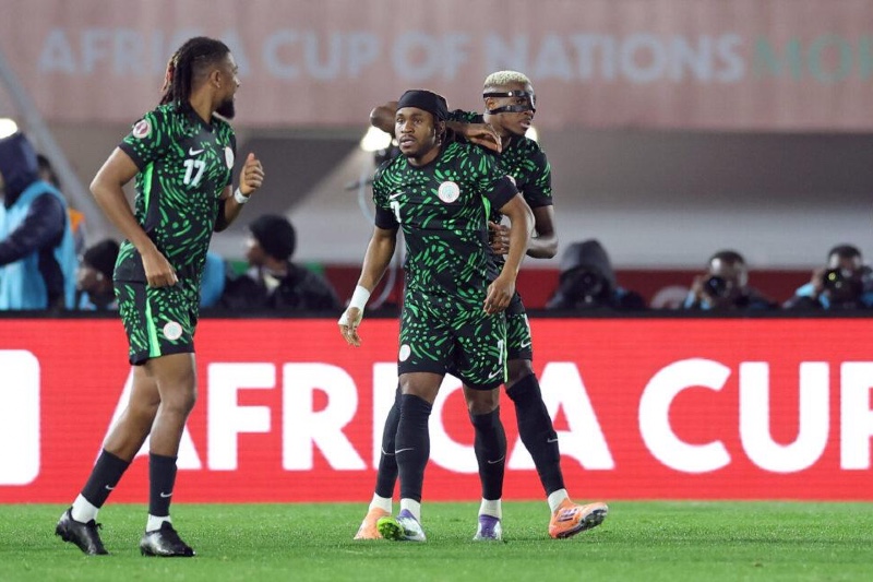 انتهاء أزمة المنتخب النيجيري قبل الربع