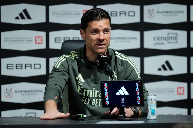 مدرب ريال مدريد يحذر من تكرار الأخطاء أمام أتلتيكو بكأس "السوبر" بالسعودية