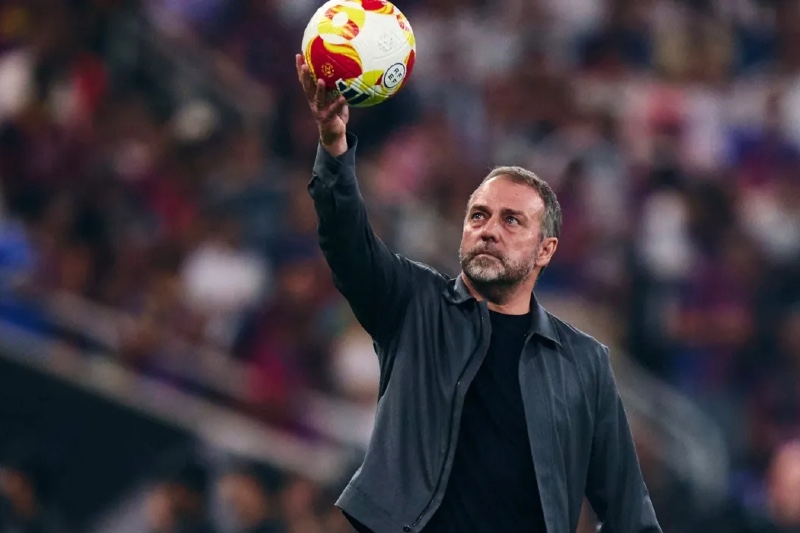 فليك: الروح الجماعية وراء تتويج برشلونة
