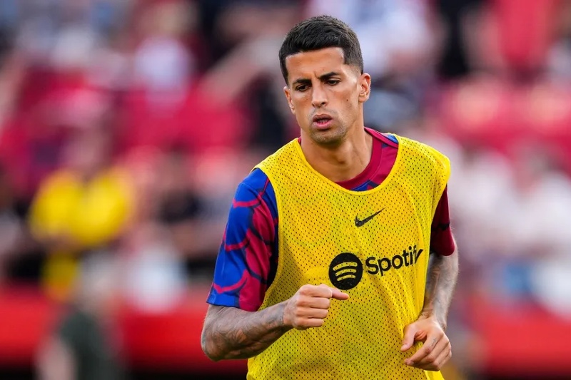 برشلونة يتعاقد رسميا مع جواو كانسيلو