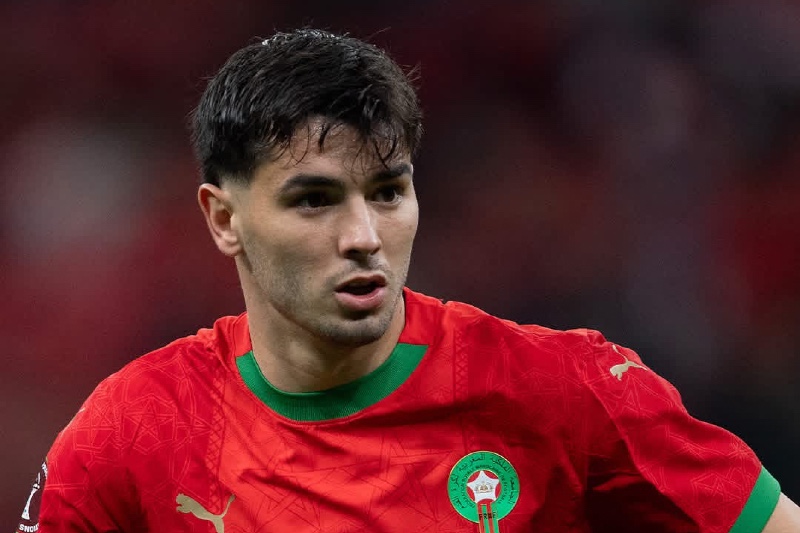 ريال مدريد يدعم دياز قبل النهائي