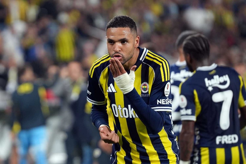 يوفنتوس ينافس نابولي على ضم النصيري في المركاتو لتعويض غياب فلاهوفيتش