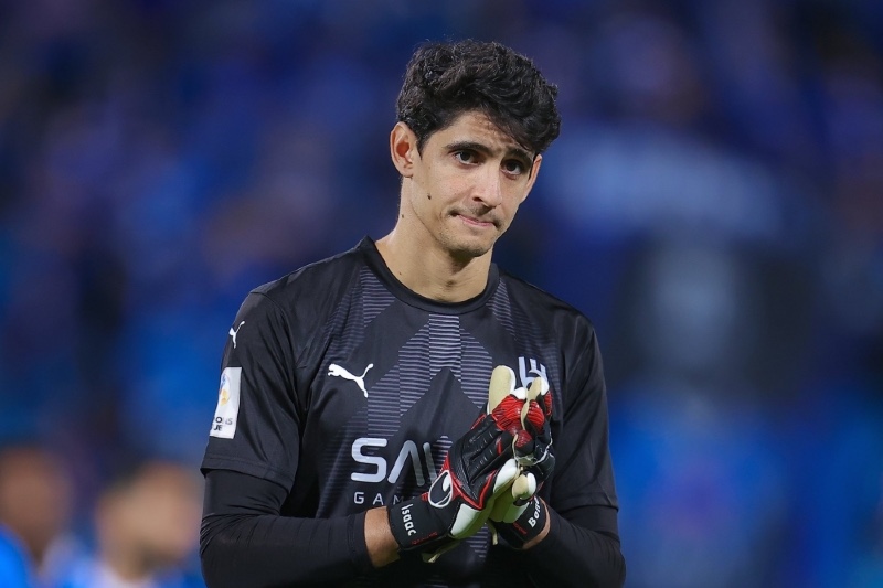 إصابة في الفخذ تبعد بونو عن الهلال وفحوصات طبية تحدد مدة الغياب
