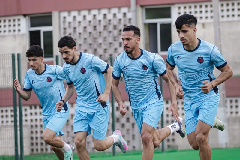 أ.آسفي يجري أول حصة تدريبية بأبيدجان