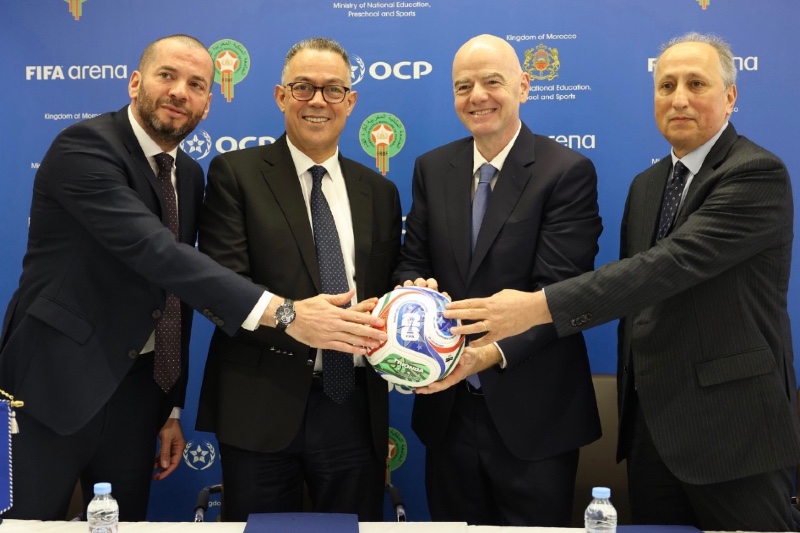 إنفانتينو يعلن توقيع اتفاقية لإحداث 30 ملعبا مصغرا بالمغرب