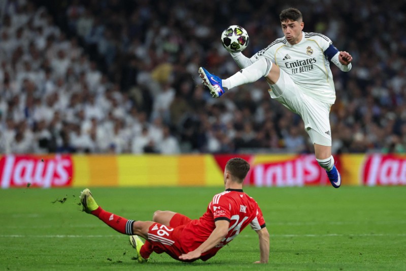 الريال يكرر تفوقه على بنفيكا ويتأهل في دوري أبطال أوروبا
